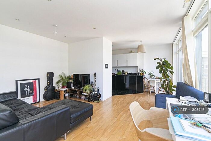 1 Bedroom Flat To Rent In Headlam Street, London, E1