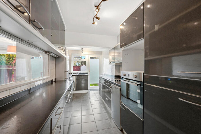 3 Bedroom Terraced House To Rent In Templecombe Way, Morden, SM4