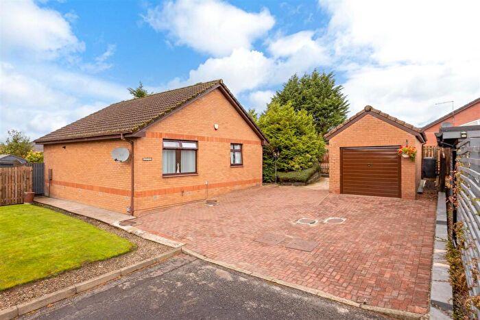3 Bedroom Bungalow For Sale In Graham Court, Blackburn, EH47