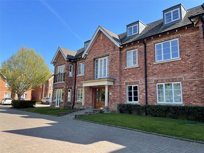 2 Bedroom Flat To Rent In Christine Ingram Gardens, Warfield, Bracknell, Berkshire, RG42