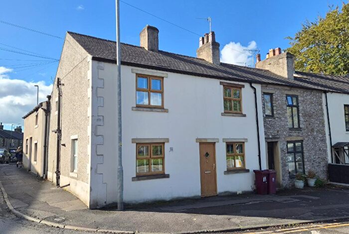 2 Bedroom End Of Terrace House To Rent In Pimlico Road, Clitheroe, Lancashire, BB7