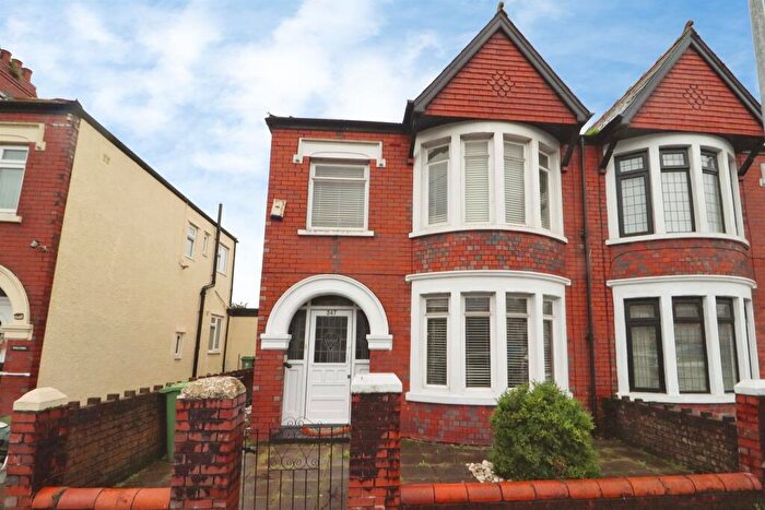 3 Bedroom Semi-Detached House For Sale In Lansdowne Road, Cardiff, CF5
