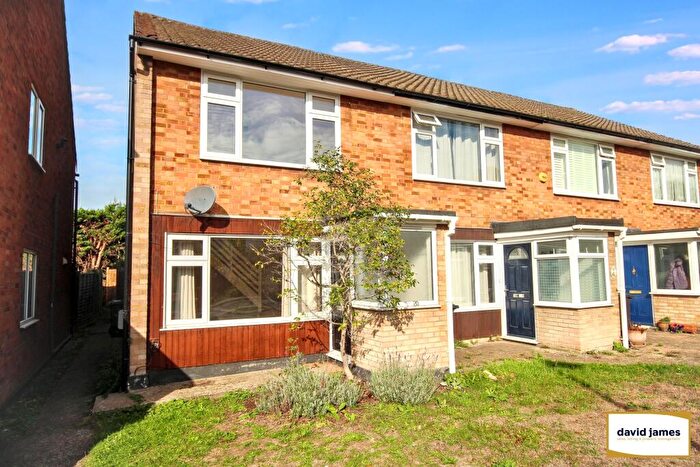 2 Bedroom Terraced House To Rent In Henville Road, Bromley, BR1