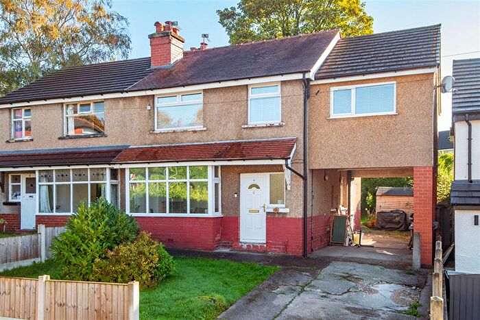 5 Bedroom Semi-Detached House For Sale In Strathmore Grove, Chorley, PR7