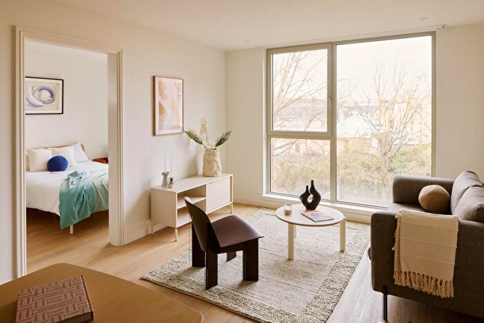 2 Bedroom Flat To Rent In The Cascade, Bonnington Road, Leith, Edinburgh, EH6