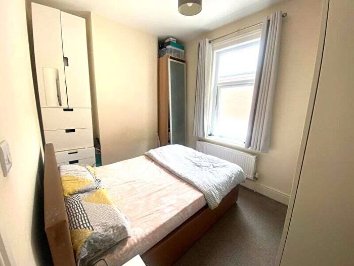 1 Bedroom Apartment To Rent In Elm Grove, Southsea, Hampshire, PO5