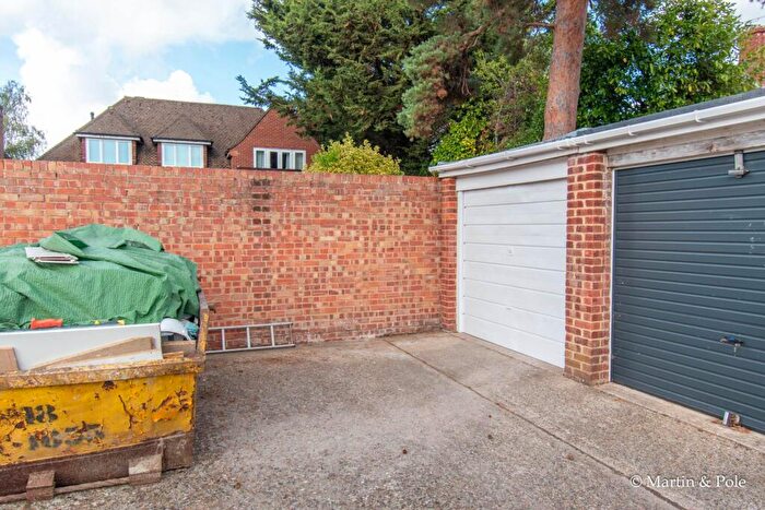 Garage / Parking For Sale In Pitford Road, Woodley, Reading, RG5