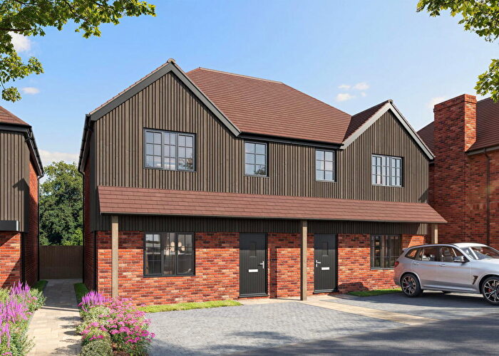 3 Bedroom Semi-Detached House For Sale In Locks Road, Locks Heath, Southampton, Hampshire, SO31