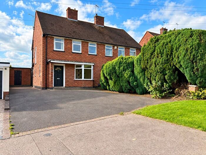 3 Bedroom Semi-Detached House For Sale In Copt Oak Road, Narborough, Leicester, LE19