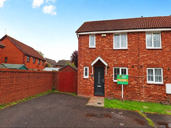 3 Bedroom Semi-Detached House For Sale In Kember Close, St. Mellons, Cardiff, CF3