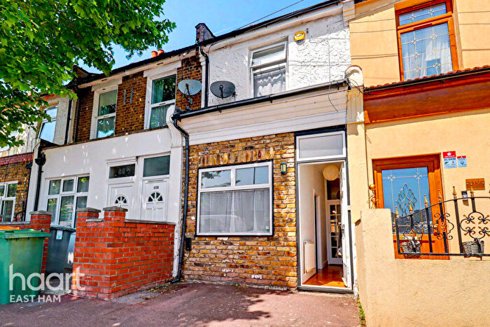 3 Bedroom Terraced House For Sale In Market Street, London, E6