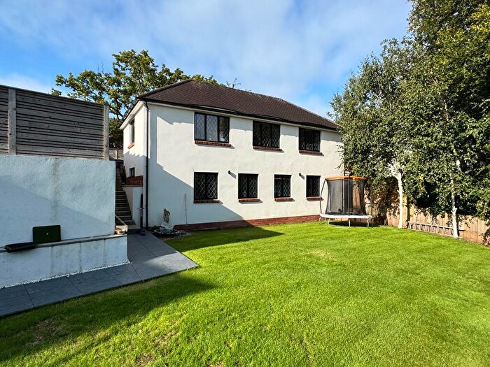 3 Bedroom Detached House For Sale In Cranford Avenue, Exmouth, EX8
