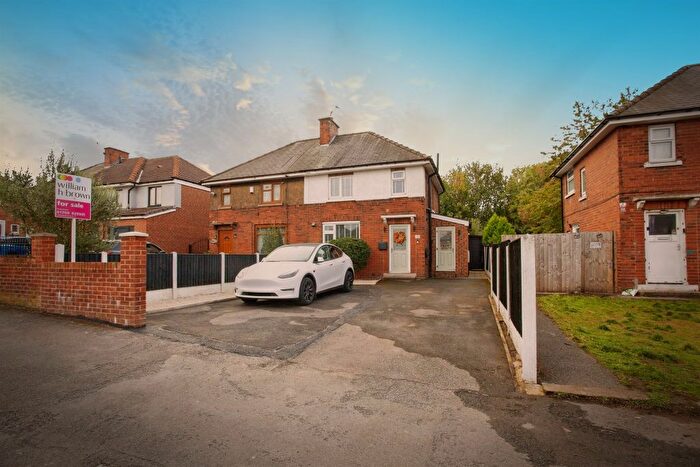 3 Bedroom Semi-Detached House For Sale In Shenstone Road, Herringthorpe, Rotherham, S65