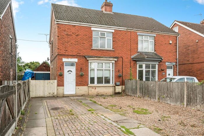 3 Bedroom Semi-Detached House For Sale In Queensway, Scunthorpe, DN16