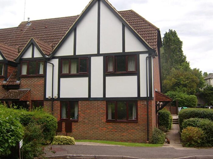 2 Bedroom End Of Terrace House To Rent In Badger Court, Broad Ha`Penny, GU10