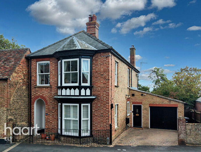 4 Bedroom Detached House For Sale In High Street, Sutton, CB6