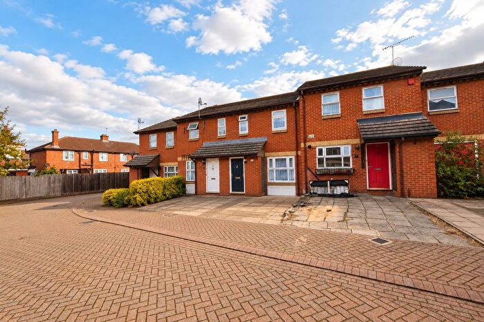 2 Bedroom Terraced House For Sale In Nutmeg Close, London, E16