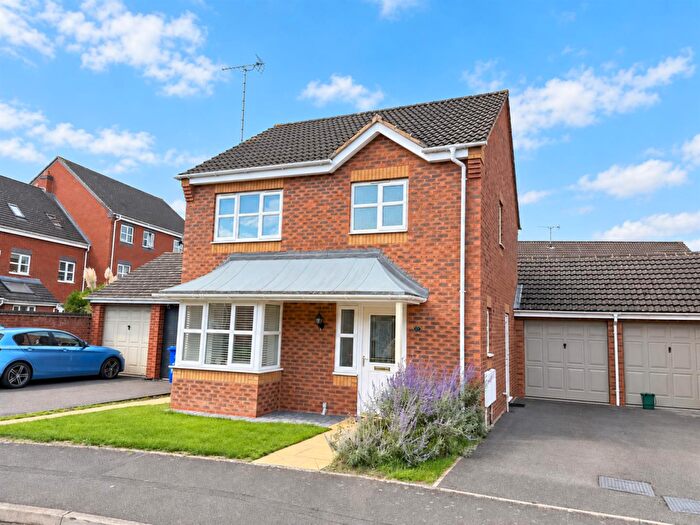 3 Bedroom Detached House For Sale In Hevea Road, Burton-On-Trent, DE13