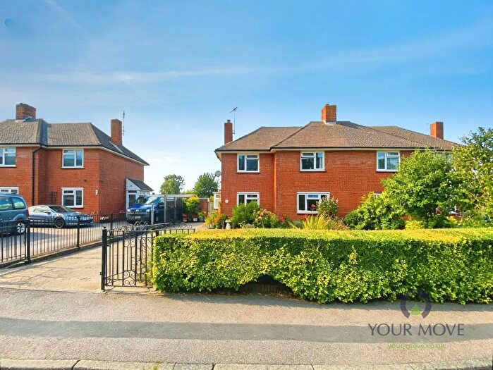 3 Bedroom Semi-Detached House For Sale In Station Road, Teynham, Sittingbourne, Kent, ME9