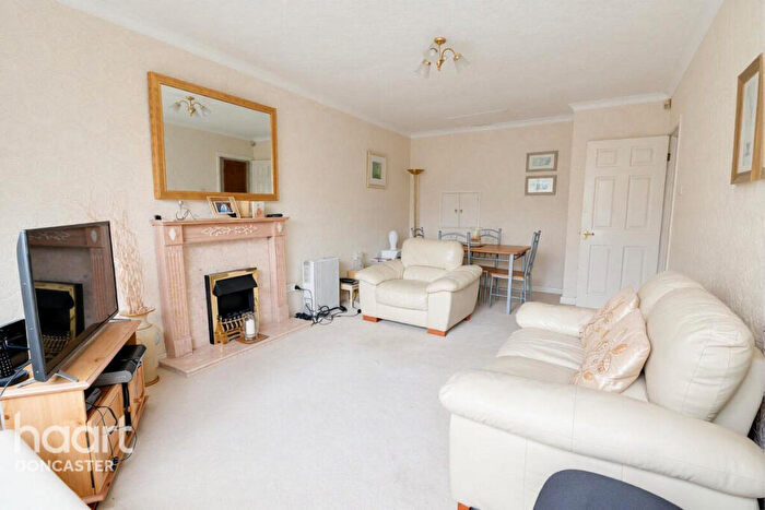 2 Bedroom Flat For Sale In Boswell Road, Bessacarr, Doncaster, DN4