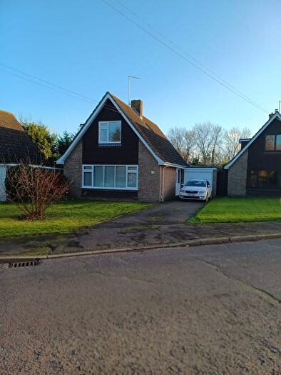 3 Bedroom Detached House For Sale In Firdale Close, Peakirk, Peterborough, PE6