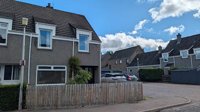 3 Bedroom End Of Terrace House To Rent In South-West High St, Grantown-On-Spey, Highland, PH26