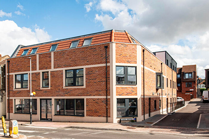 6 Bedroom Apartment To Rent In Malago Scholar Quarters -, West Street, Bristol, Bristol, BS3