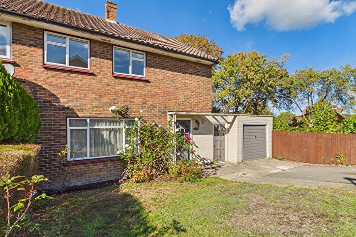 3 Bedroom Semi-Detached House For Sale In Windlesham Road, Bracknell, Berkshire, RG42