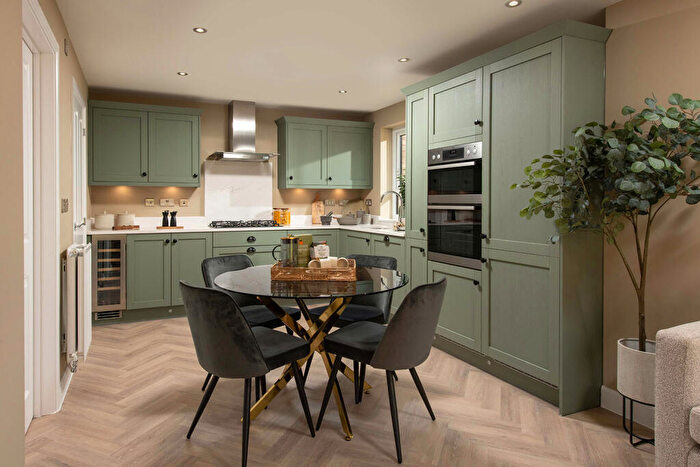 5 Bedroom Detached House For Sale In Stratford Drive Overstone, NN6