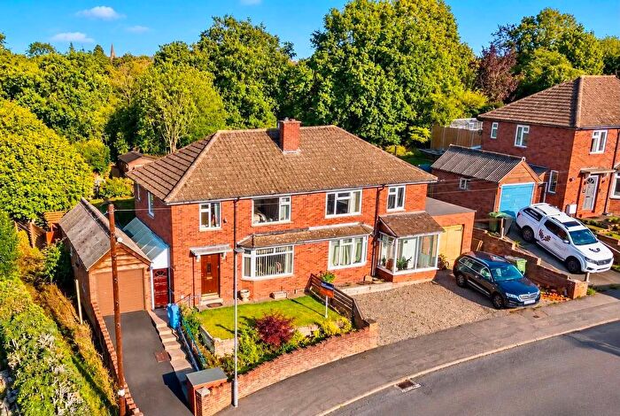 3 Bedroom Semi-Detached House For Sale In Quarry Road, Hereford, HR1