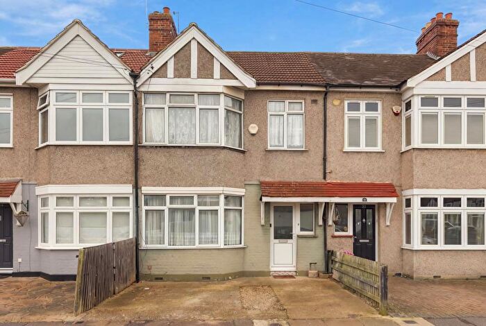 3 Bedroom Terraced House To Rent In Sandringham Gardens, Ilford, IG6