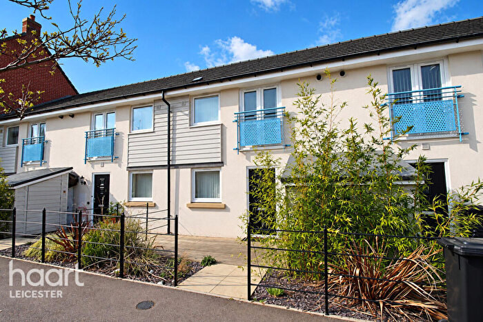 1 Bedroom Maisonette For Sale In Brompton Road, Leicester, LE5