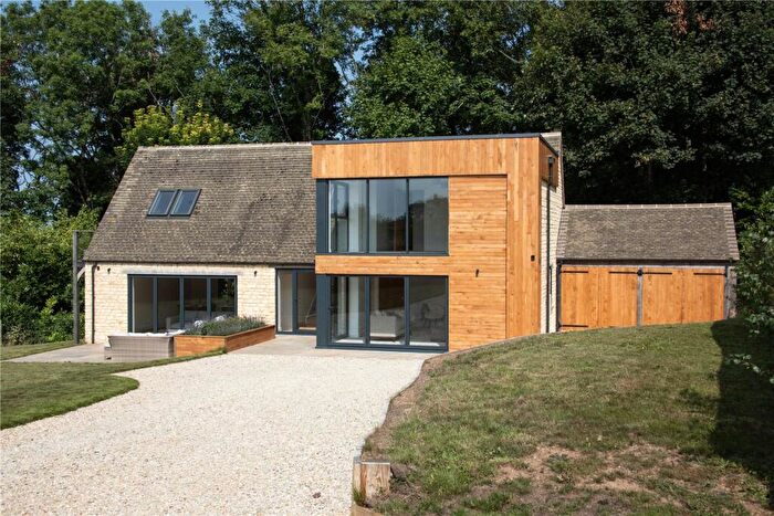 4 Bedroom Detached House For Sale In Wyck Hill, Stow On The Wold, Cheltenham, Gloucestershire, GL54