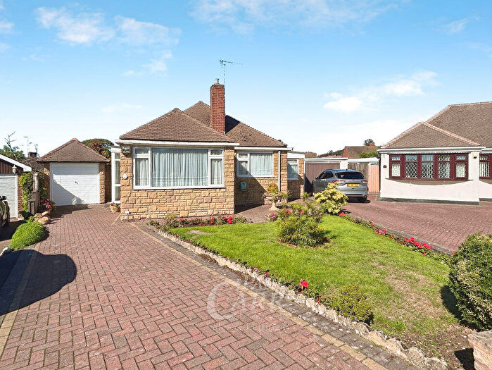 3 Bedroom Detached Bungalow For Sale In Broomhill Close, Great Barr, Birmingham, B43