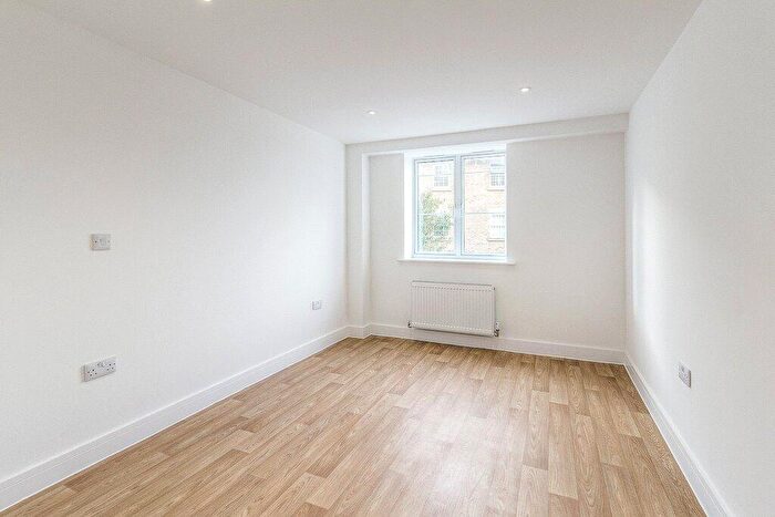 2 Bedroom Apartment To Rent In Lion Court, Southbridge, Northampton, NN4