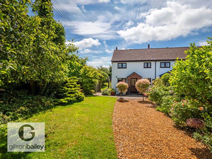 2 Bedroom Cottage For Sale In Reedham Road, Freethorpe, NR13