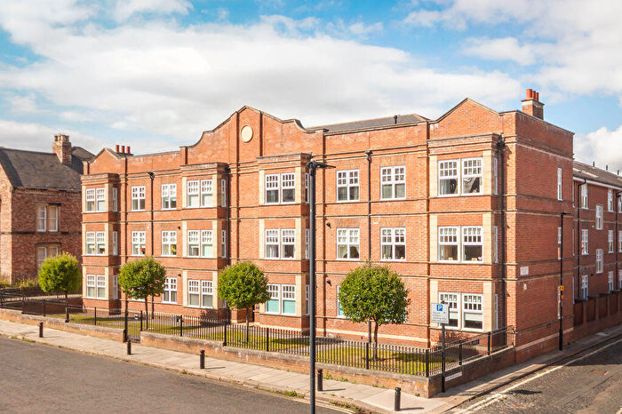 2 Bedroom Flat For Sale In Hawthorn Court, Hawthorn Road, Gosforth, Newcastle Upon Tyne, NE3