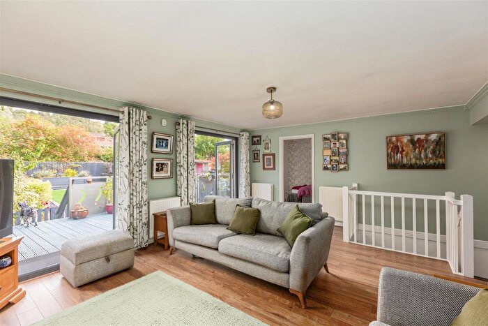 3 Bedroom Detached House For Sale In Commercial Road, Pontardawe, Swansea, SA8