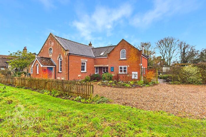 5 Bedroom Detached House For Sale In Long Green, Wortham, Diss, IP22