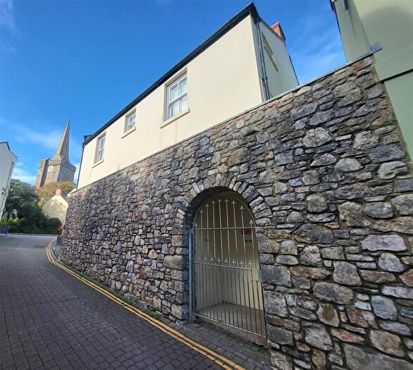 3 Bedroom Apartment For Sale In Cresswell Street, Tenby, Pembrokeshire., SA70