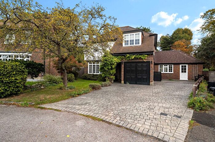 4 Bedroom Detached House For Sale In Ravenshill, Chislehurst, Kent, BR7