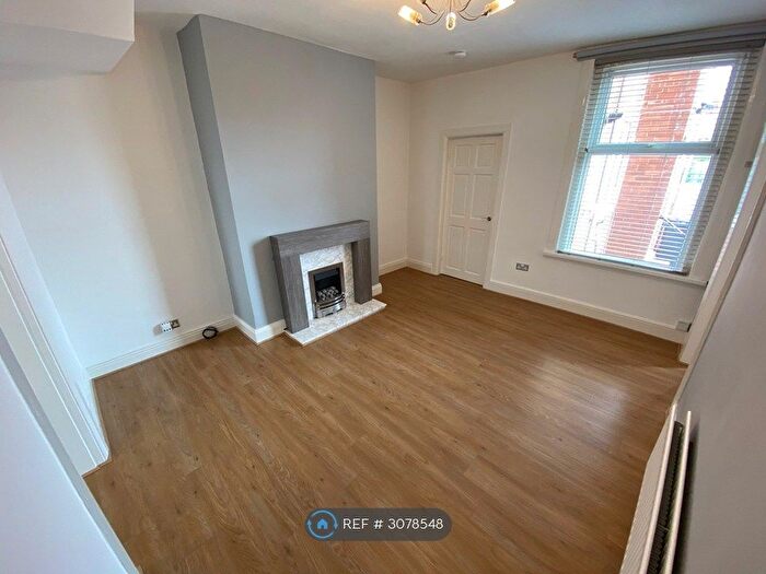 2 Bedroom Flat To Rent In Tadema Road, South Shields, NE33