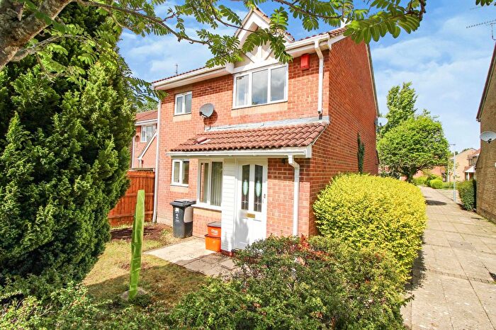 1 Bedroom End Of Terrace House To Rent In Barnum Court, Swindon, SN2
