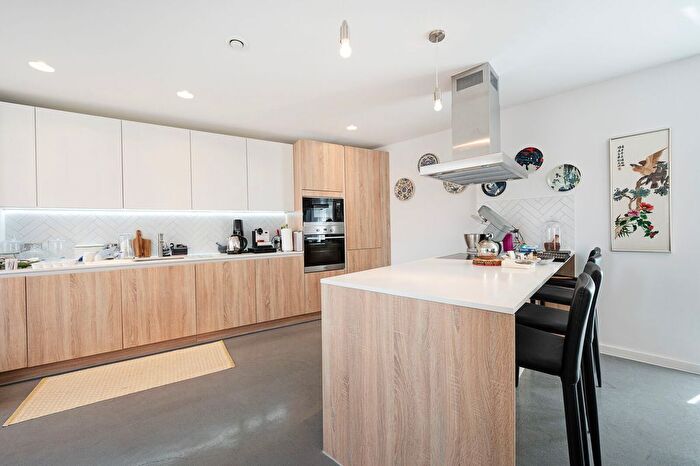 3 Bedroom Flat For Sale In Monohaus, Sidworth Street, London Fields, London, E8