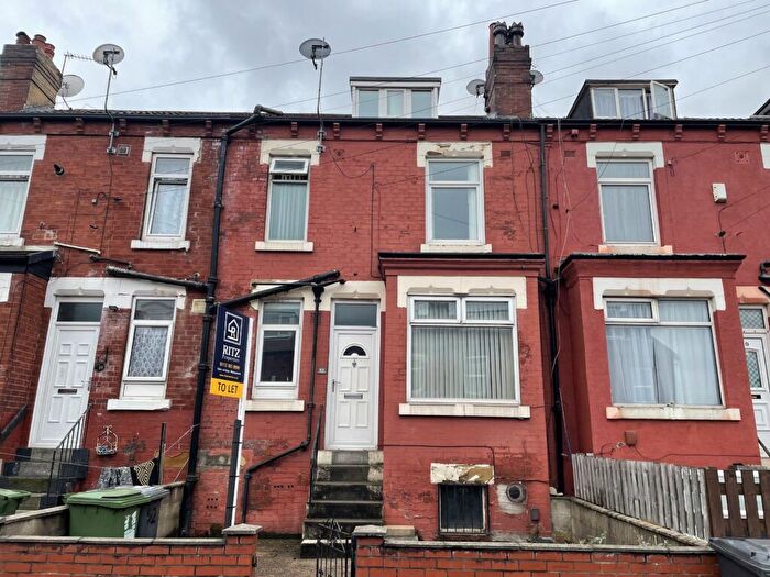 2 Bedroom Terraced House To Rent In Compton Row, Leeds, LS9