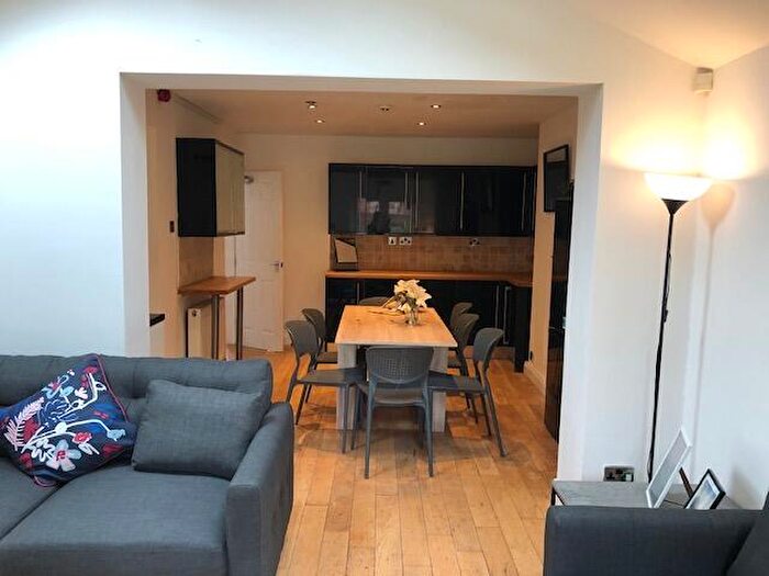8 Bedroom Semi-Detached House To Rent In Cotton Lane, Withington, Manchester, M20