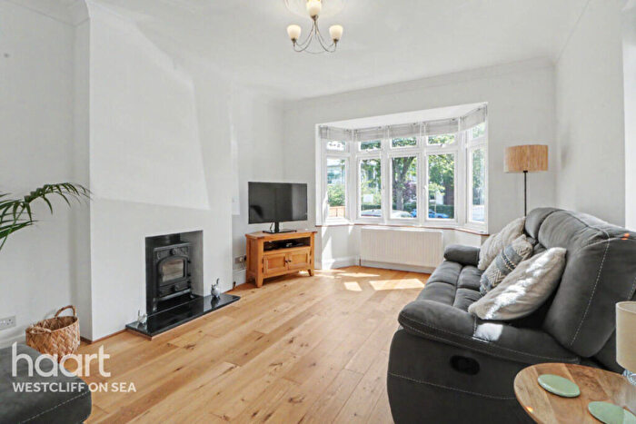 2 Bedroom Semi-Detached Bungalow For Sale In Prittlewell Chase, Westcliff-On-Sea, SS0