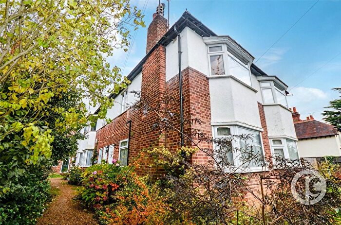 2 Bedroom Flat To Rent In Finchley Park, London, N12