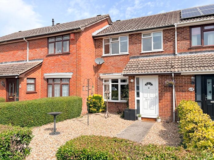 3 Bedroom Terraced House For Sale In Holbury, Southampton, Hampshire, SO45
