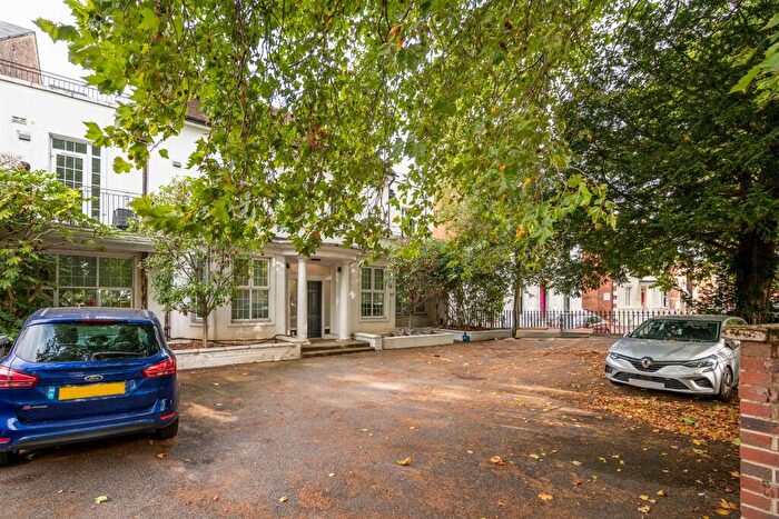 2 Bedroom Apartment To Rent In London Road, Reading, RG1